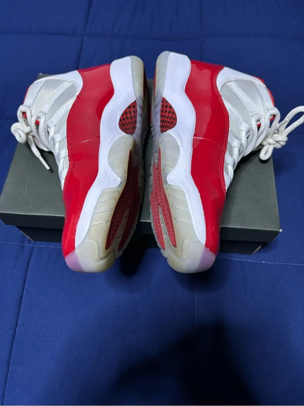 Jordan 11 Retro High Cherry 2022 Size 10.5